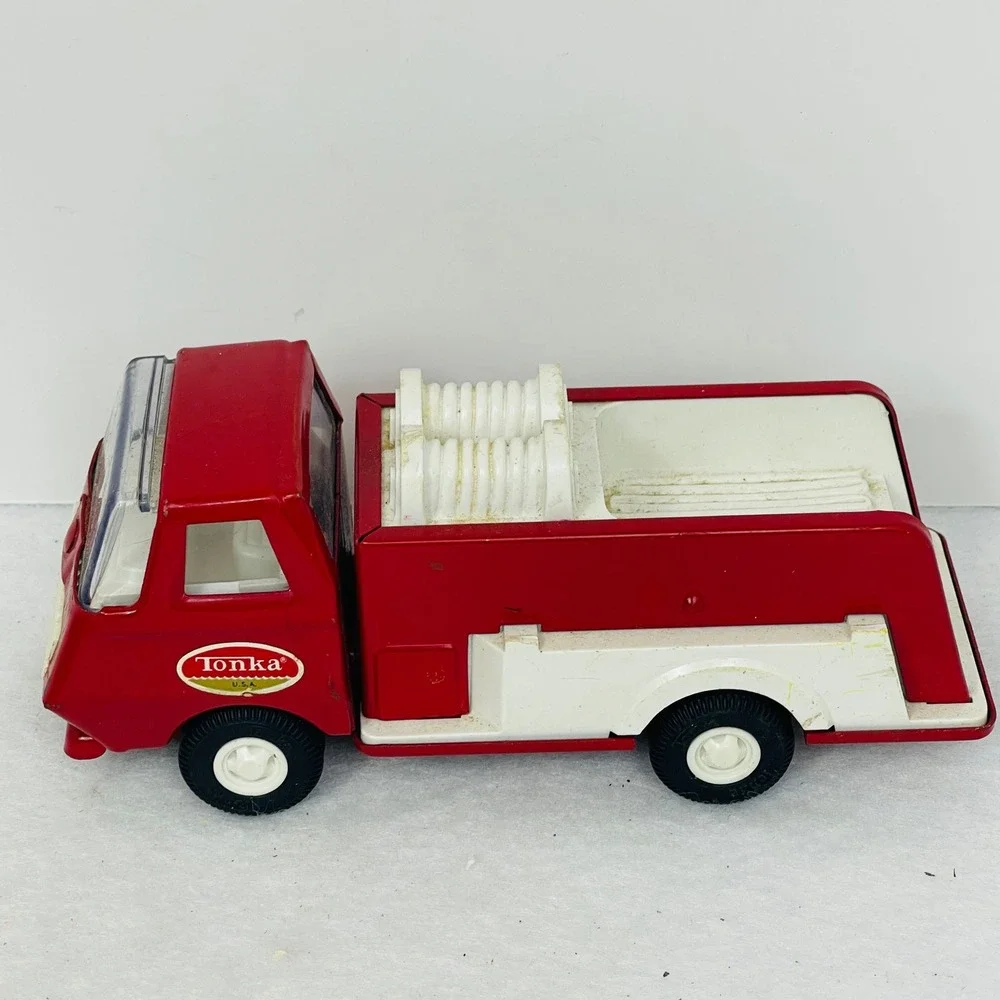 Vintage Tonka USA Pressed Steel Fire Truck Pumper Red White Toy Cabover 5 Inch